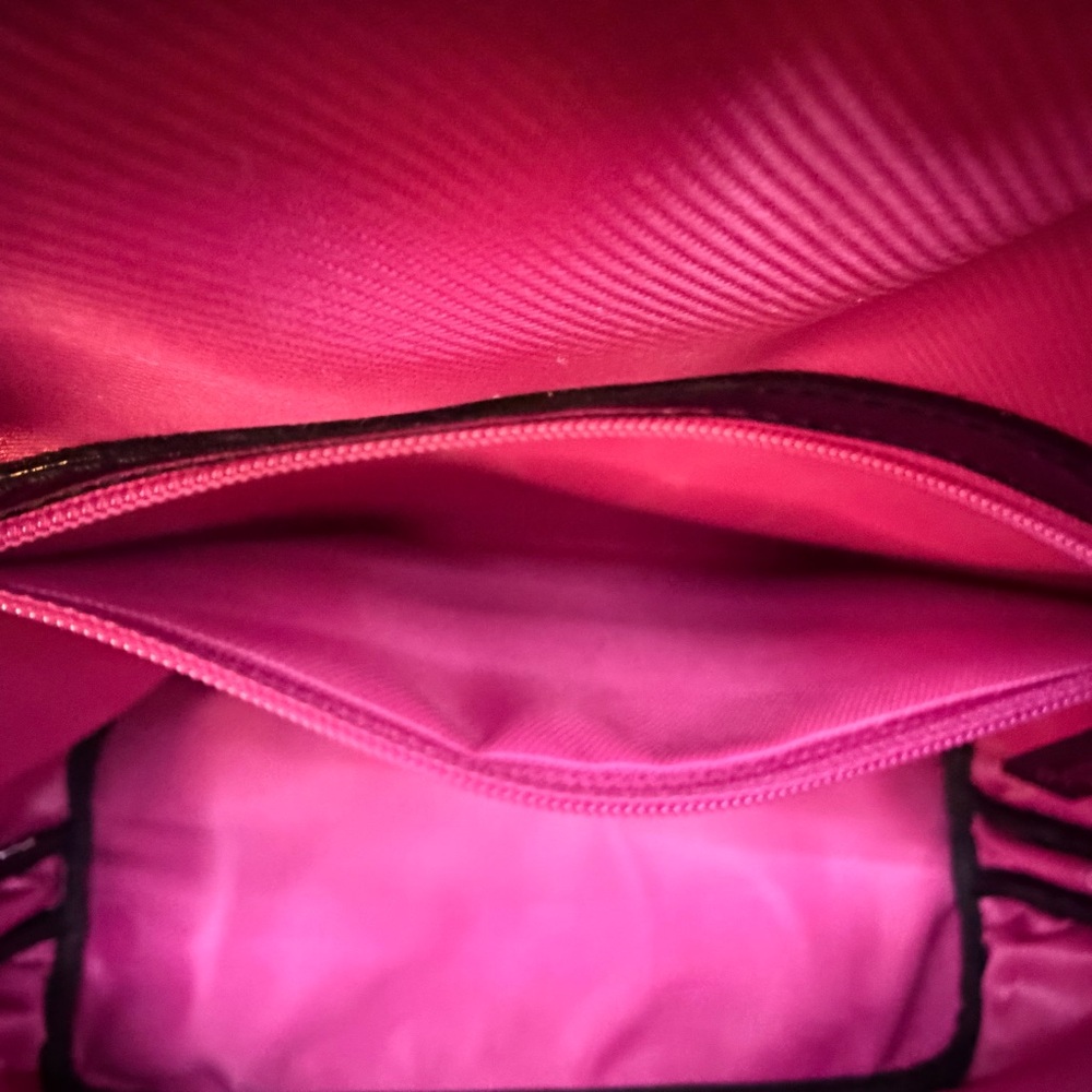 Lounge fly loves Hello Kitty, black patent leather dome handbag from 2012 - Picture 11 of 16